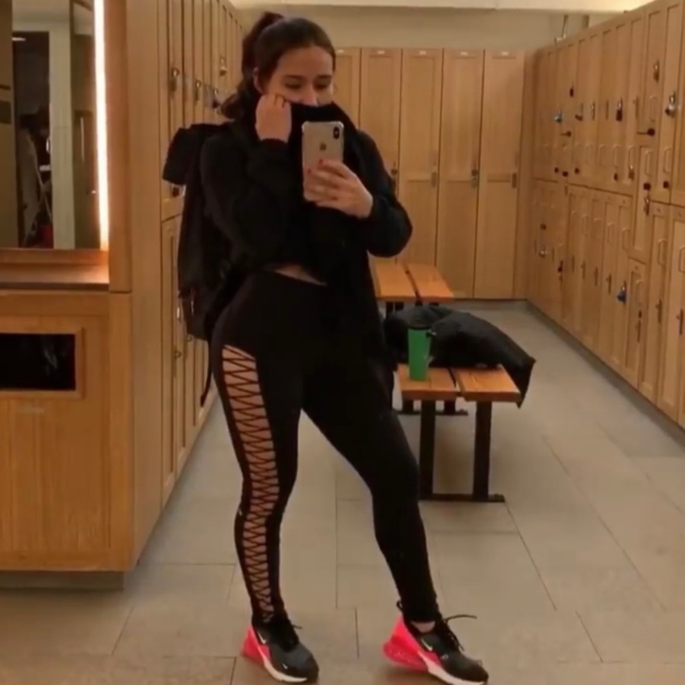Alo Yoga Sexy Leggings! Like New!